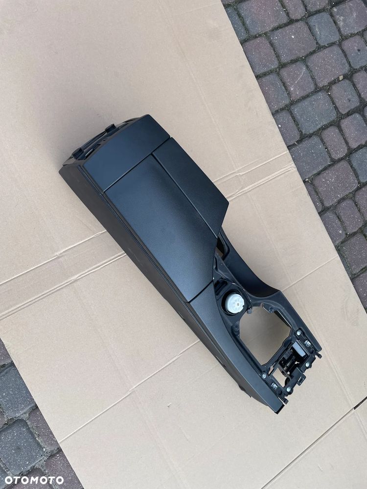 bmw e60 e61 podłokietnik europa tunel 2 gniazda - 2