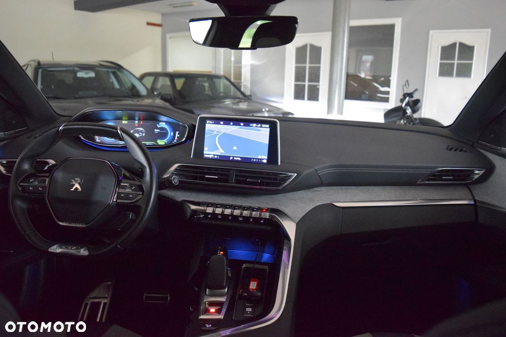 Peugeot 3008 1.6 PureTech Hybrid4 PHEV GT S&S EAT8 - 27