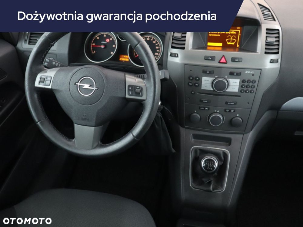 Opel Zafira - 9
