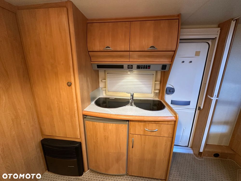 Hobby 500 KMFE z napędem i nową markizą. DMC 1400 kg !! RATY !! - 19