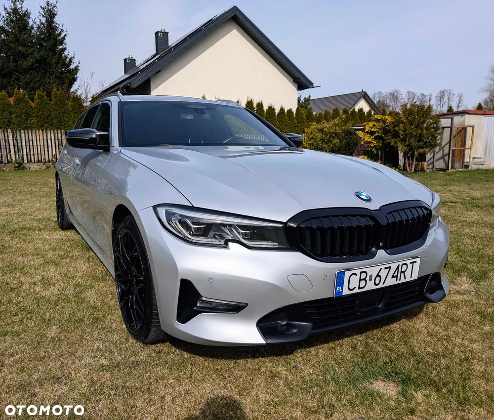 BMW Seria 3 318d Sport Line Shadow - 13