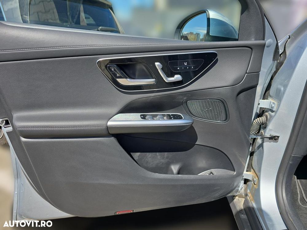 Mercedes-Benz GLC 300 d 4Matic 9G-TRONIC AMG Line Advanced - 14