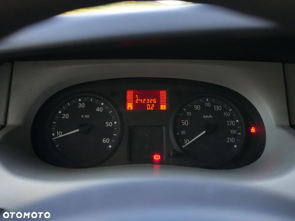 Renault Trafic - 10