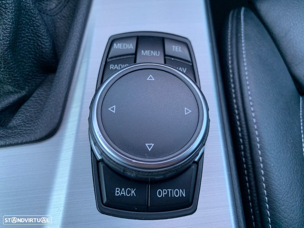 BMW X4 20 d xDrive Pack M - 32