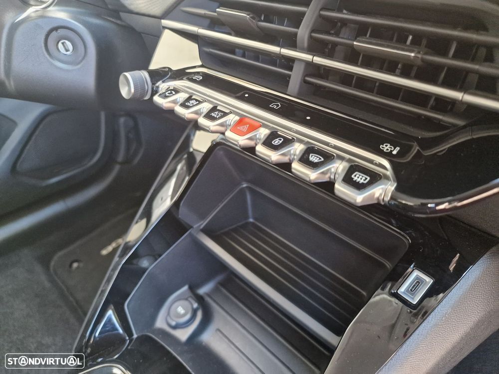 Peugeot e-208 50 kWh Style - 25