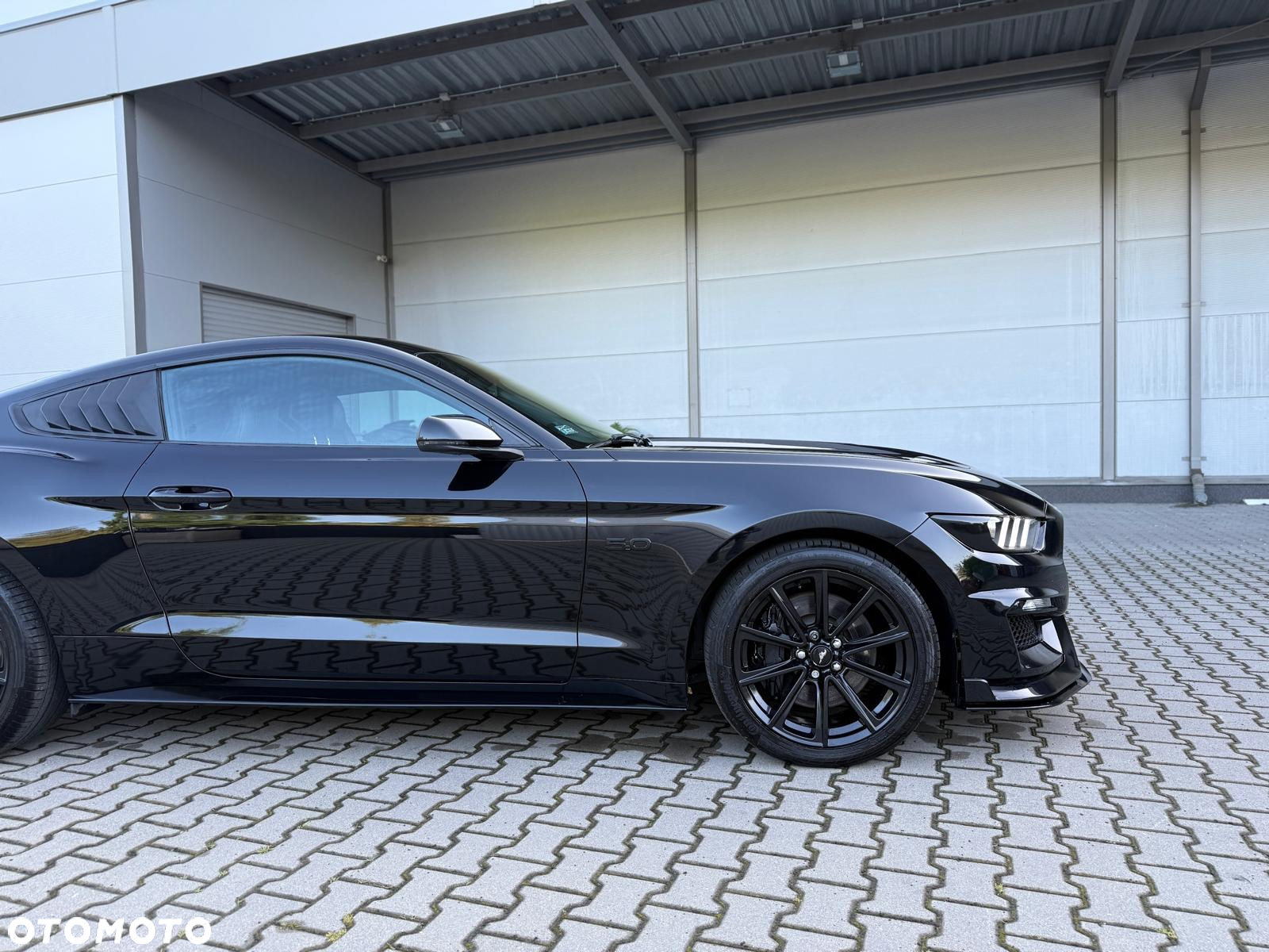 Ford Mustang 5.0 V8 GT - 10