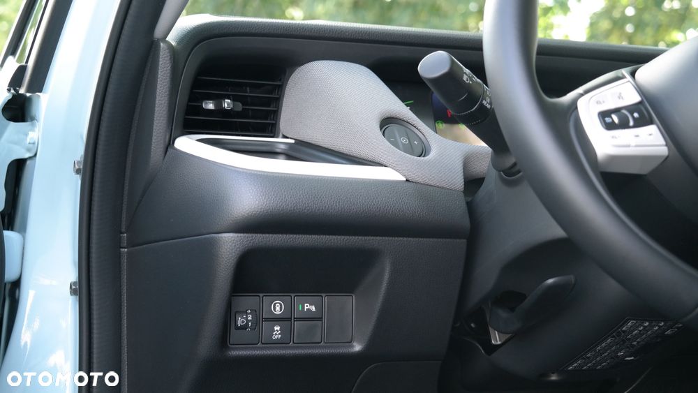 Honda Jazz 1.5 i-MMD Executive Crosstar (Czarny Dach) - 13