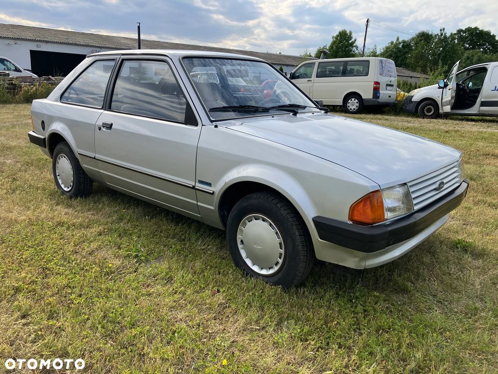 Ford Escort 1.1 L - 7