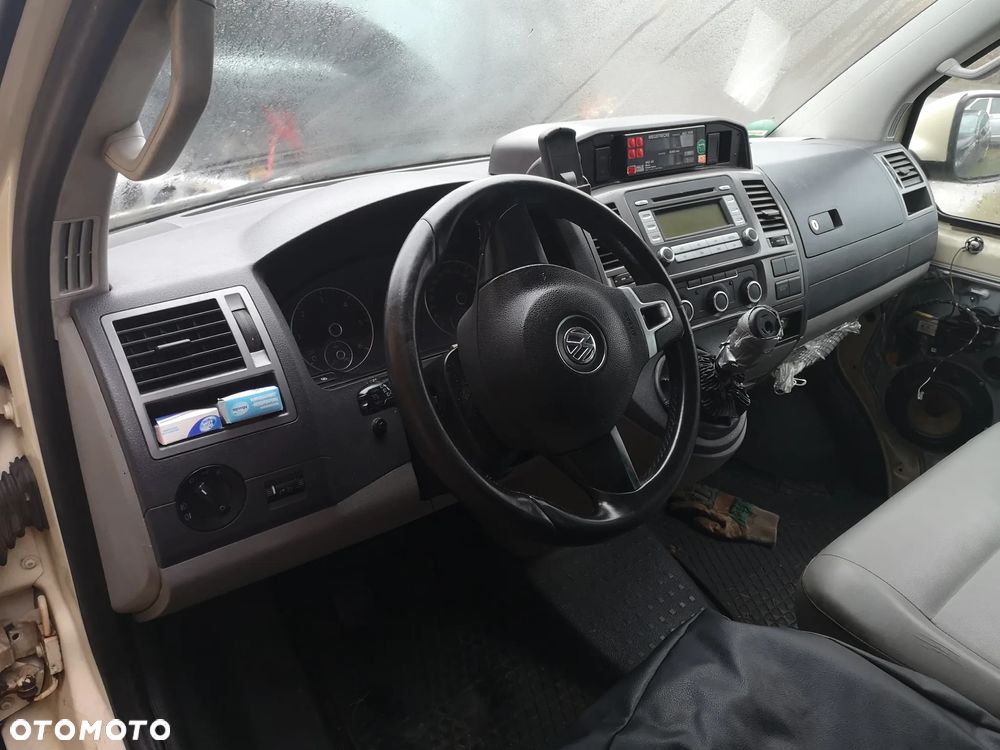 Volkswagen Transporter Caravelle Lang Comfortline - 10