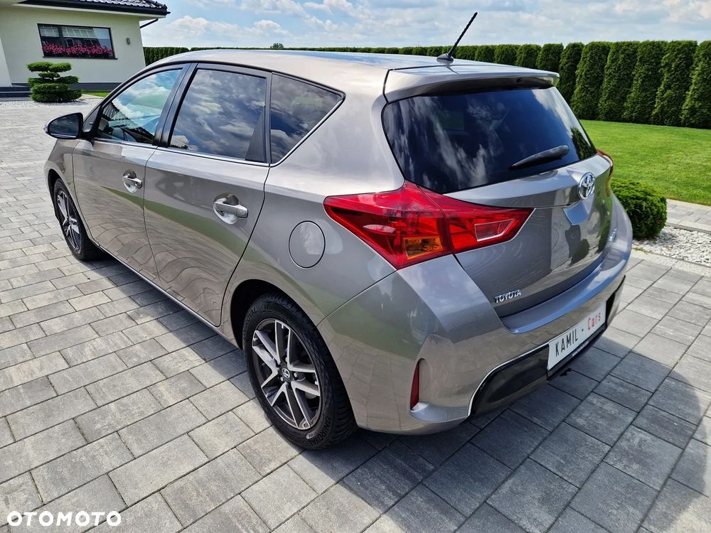 Toyota Auris 1.6 Valvematic Edition - 6