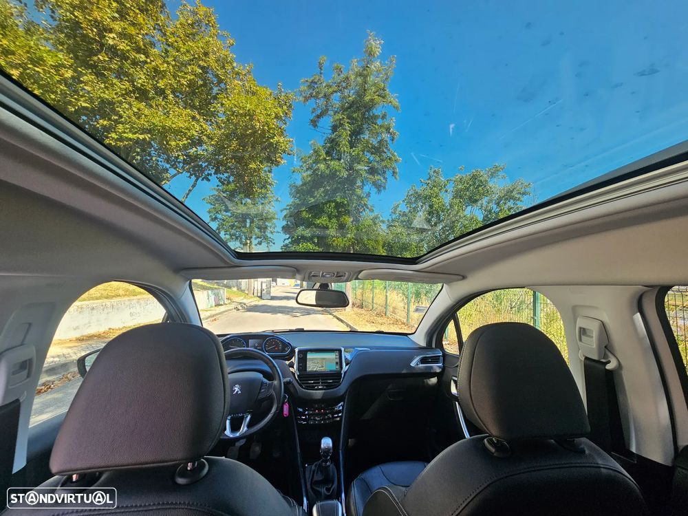 Peugeot 2008 e-HDi FAP 115 STOP & START Allure - 11