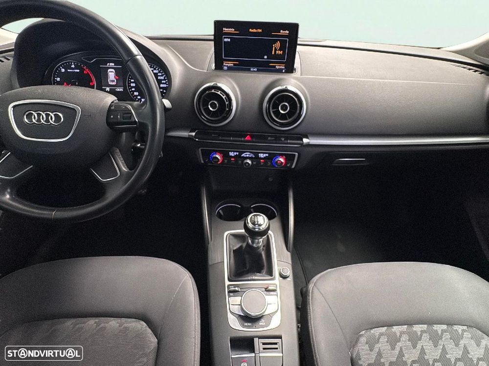 Audi A3 Sportback 1.6 TDI Attraction - 13