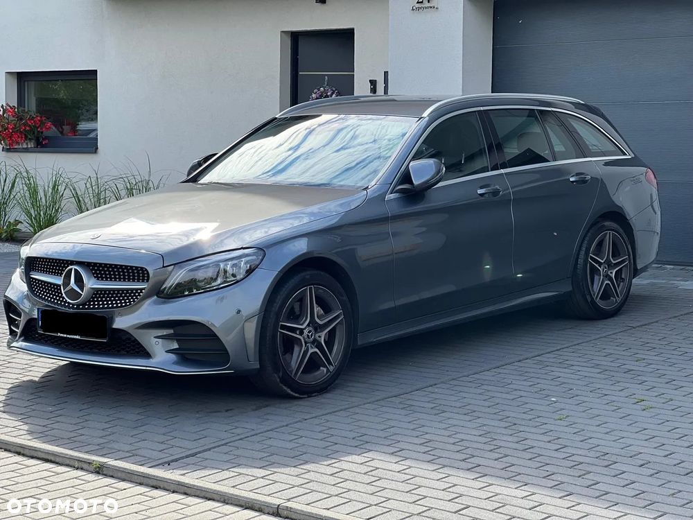 Mercedes-Benz Klasa C 220 d 4Matic T 9G-TRONIC AMG Line - 3