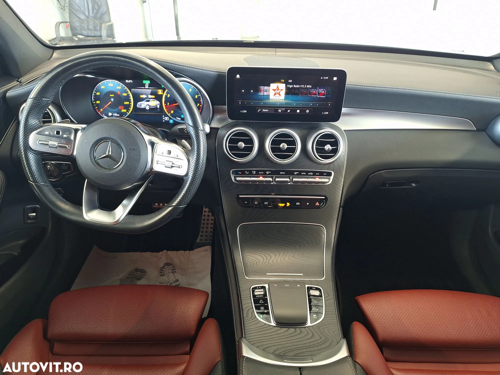 Mercedes-Benz GLC Coupe 300 4MATIC MHEV - 13