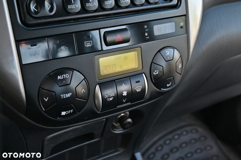 Toyota RAV4 2.0 VVT-i Sol - 36