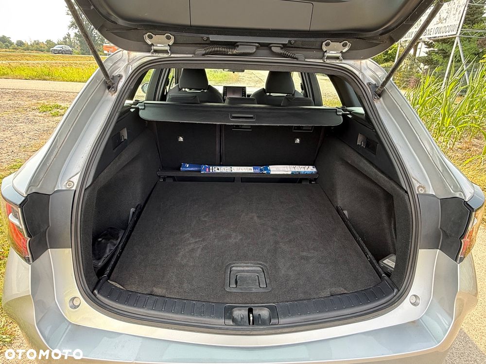 Toyota Corolla 1.8 Business Edition - 14