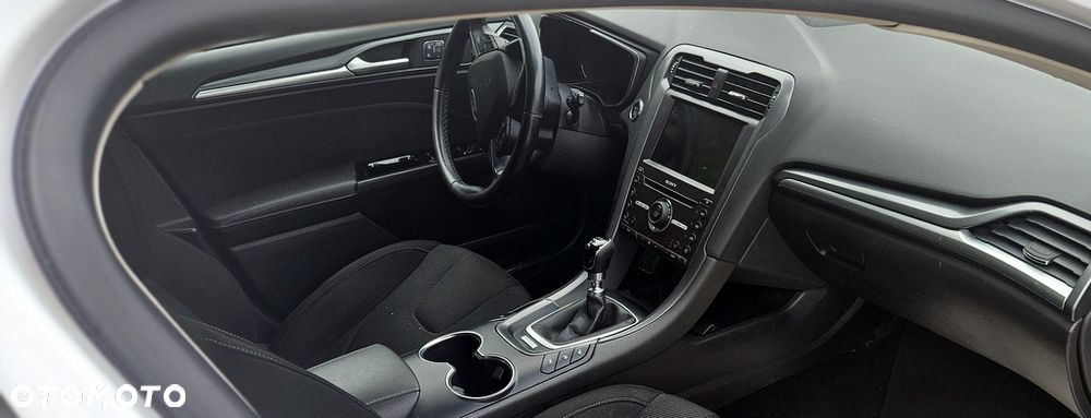 Ford Mondeo 2.0 TDCi Titanium - 9