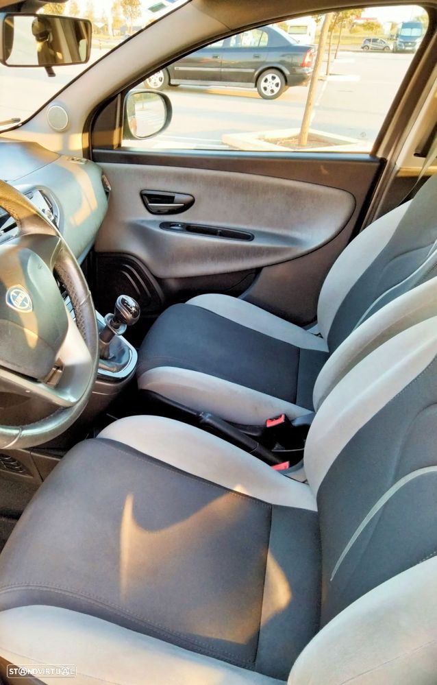 Lancia Ypsilon 1.2 S&S Silver - 5