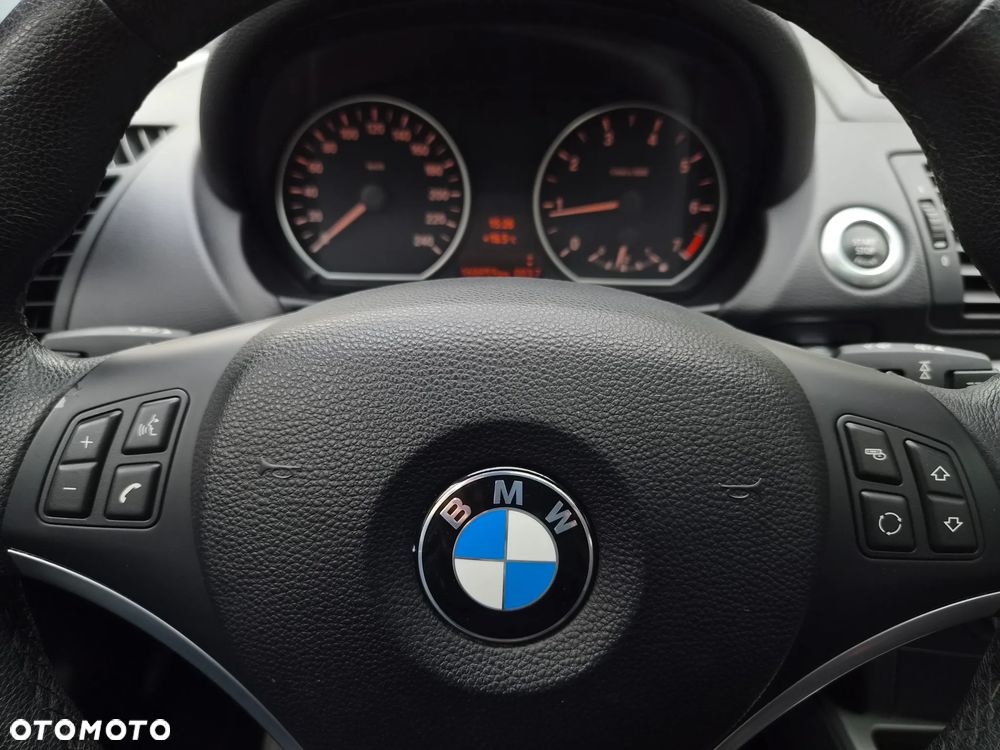 BMW Seria 1 - 21