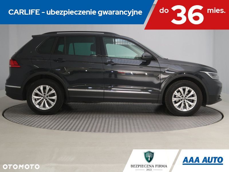 Volkswagen Tiguan - 8