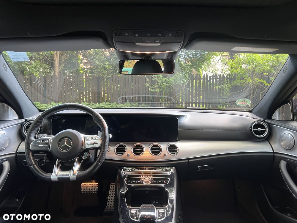 Mercedes-Benz Klasa E AMG 63 S 4-Matic+ - 12