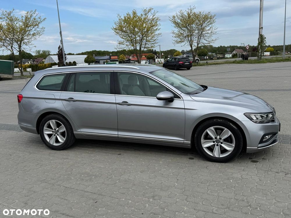 Volkswagen Passat - 18