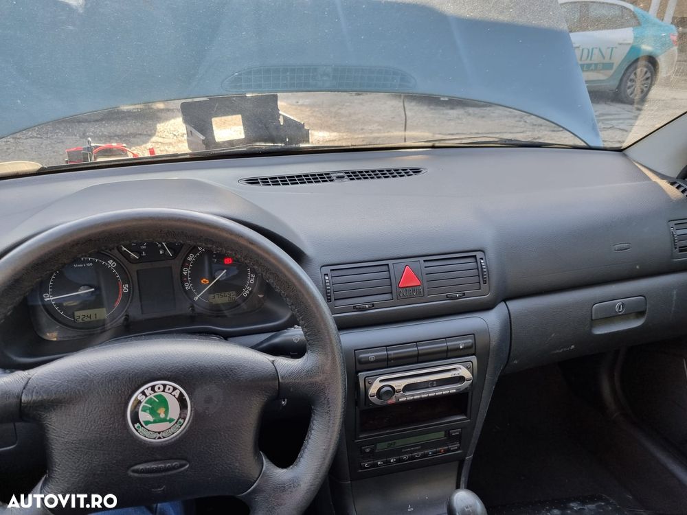 Skoda Octavia 1.9 TDI Tour - 1