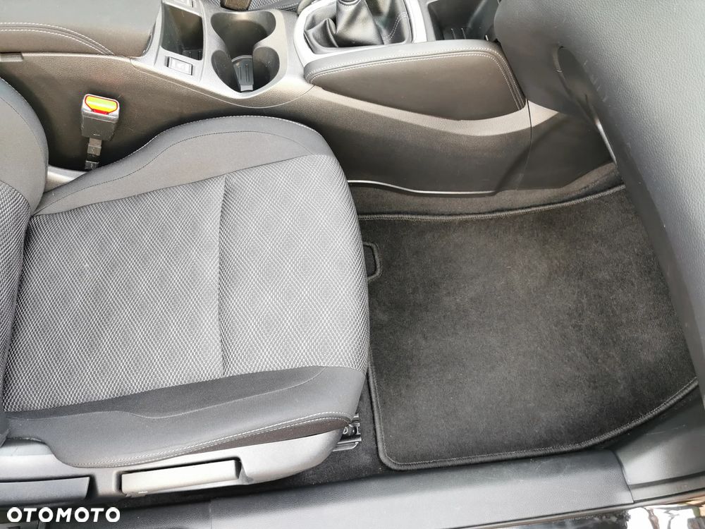 Nissan Qashqai 1.6 DIG-T N-Connecta - 24