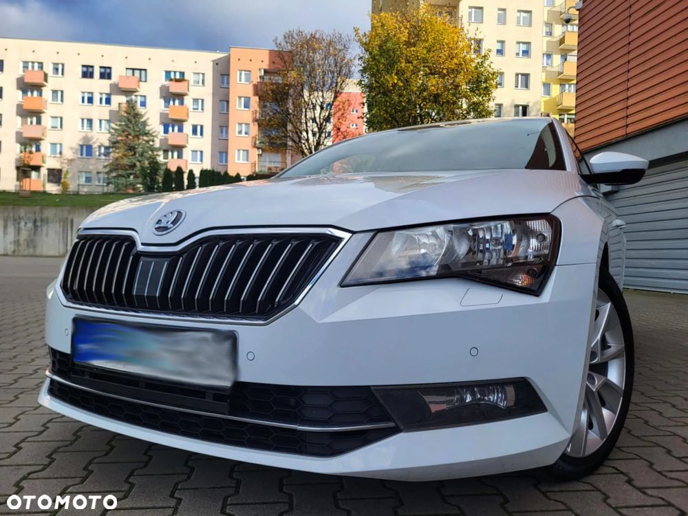 Skoda Superb 2.0 TDI Active DSG - 4