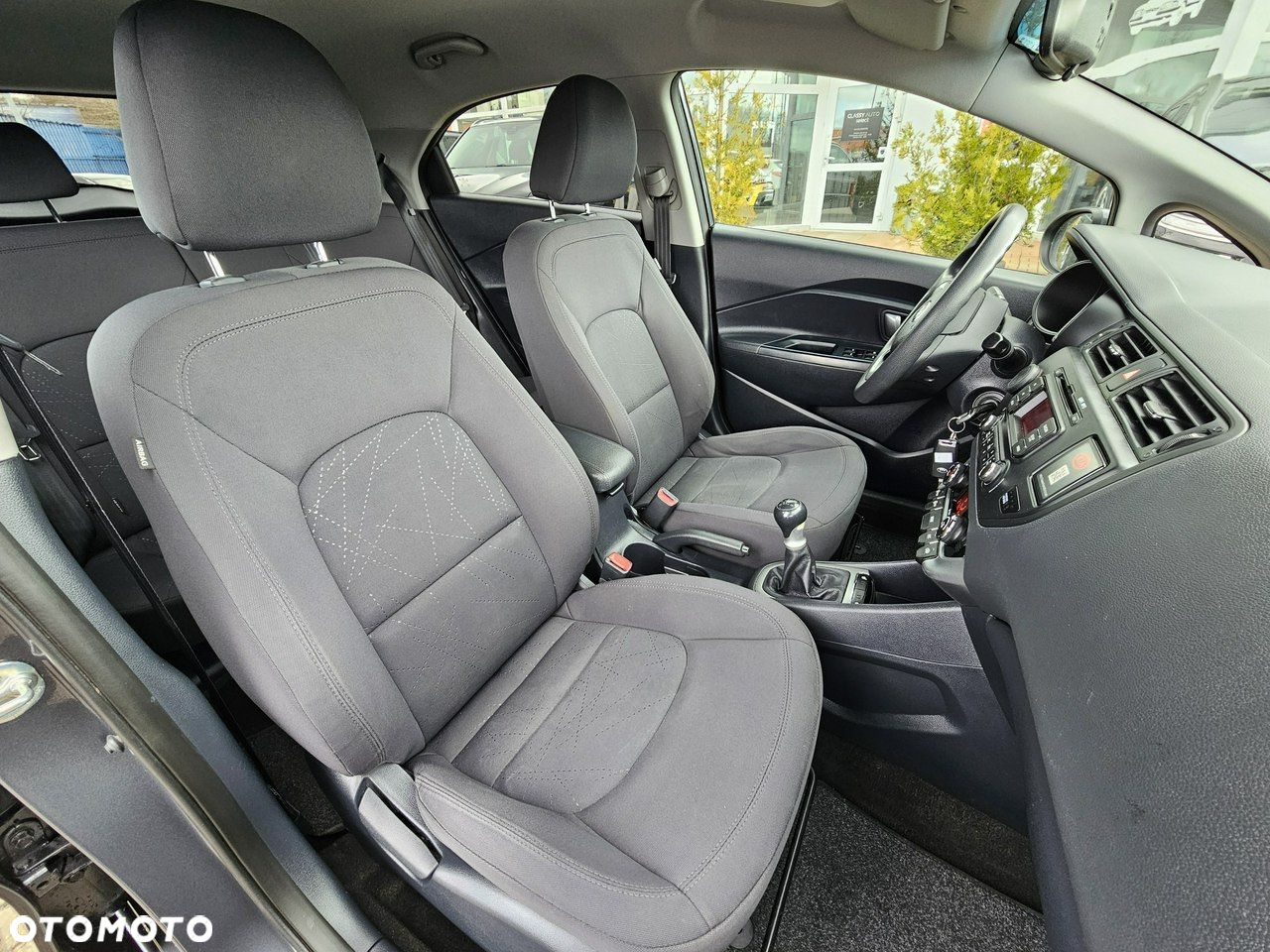 Kia Rio - 9