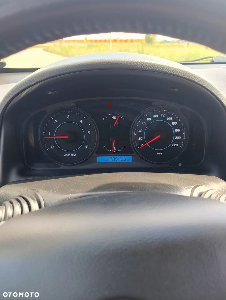 Chevrolet Captiva 2.2 D LTZ - 14