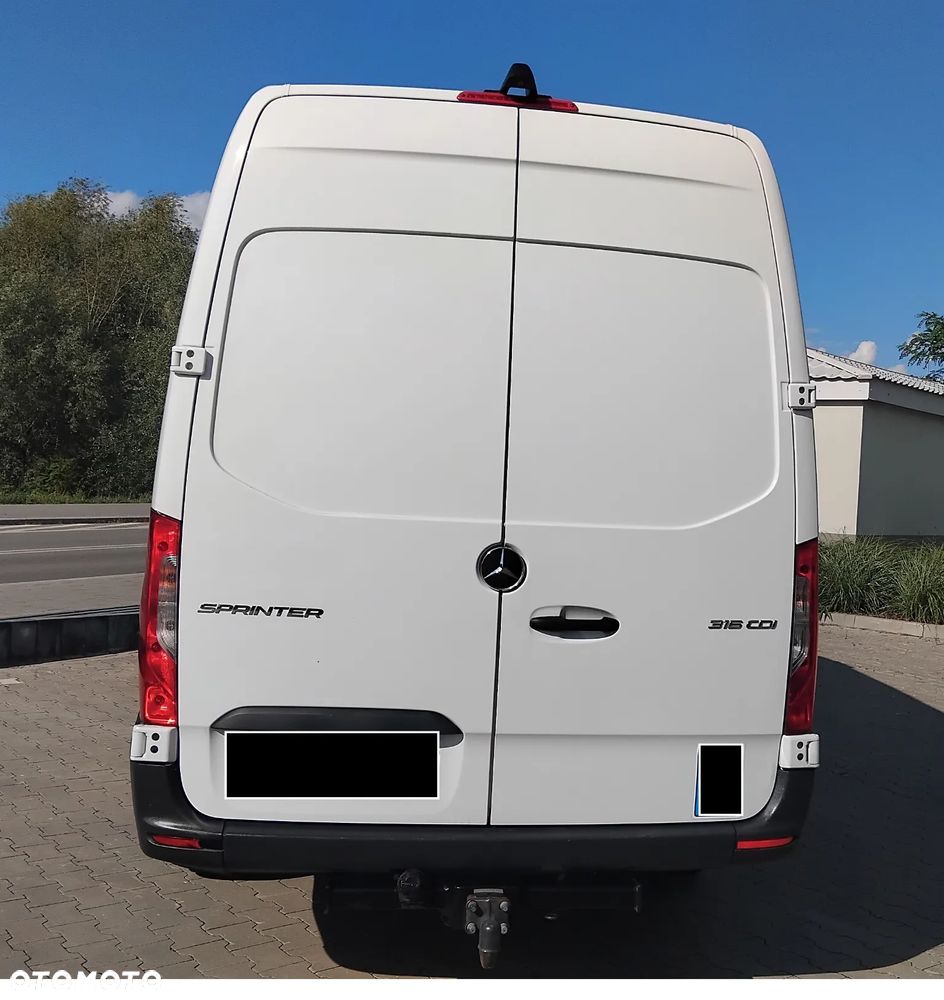 Mercedes-Benz SPRINTER - 4