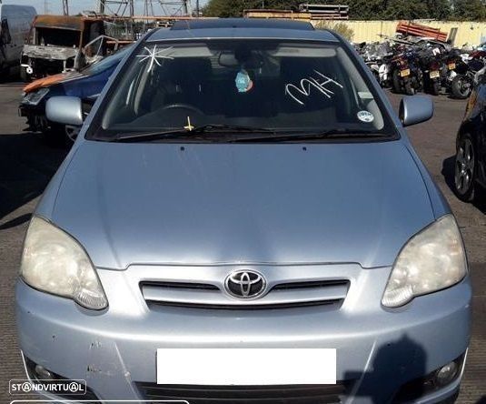 Toyota Corolla E12 2.0 D4D de 2006 disponível para peças - 1