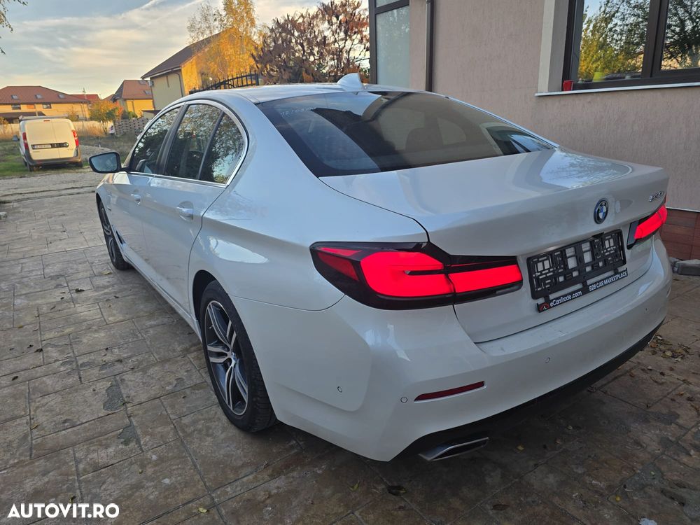 BMW Seria 5 530e Aut. Luxury Line - 3