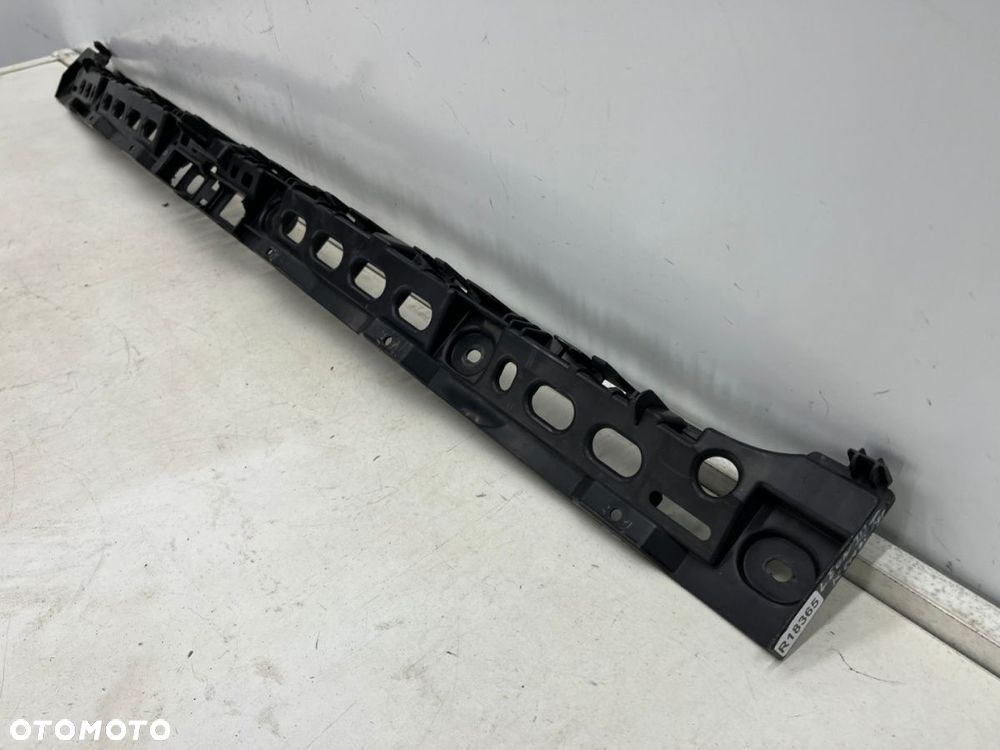 Ślizg Seat Leon III 5f KOMBI 12-16r. tylne środkowe mocowanie wspornik uchwyt zderzaka 5f9807863a - 5