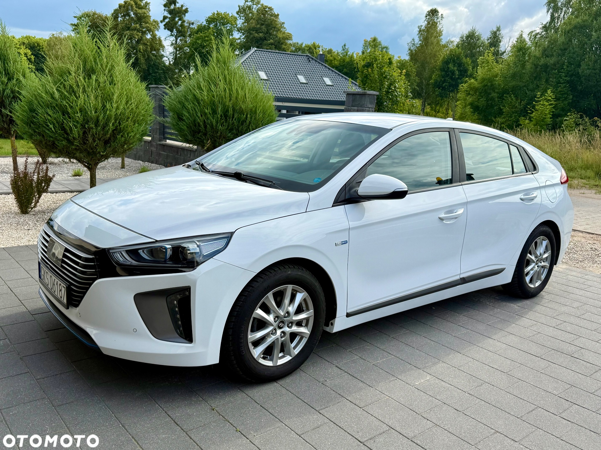 Hyundai IONIQ Hybrid 1.6 GDI Premium - 27