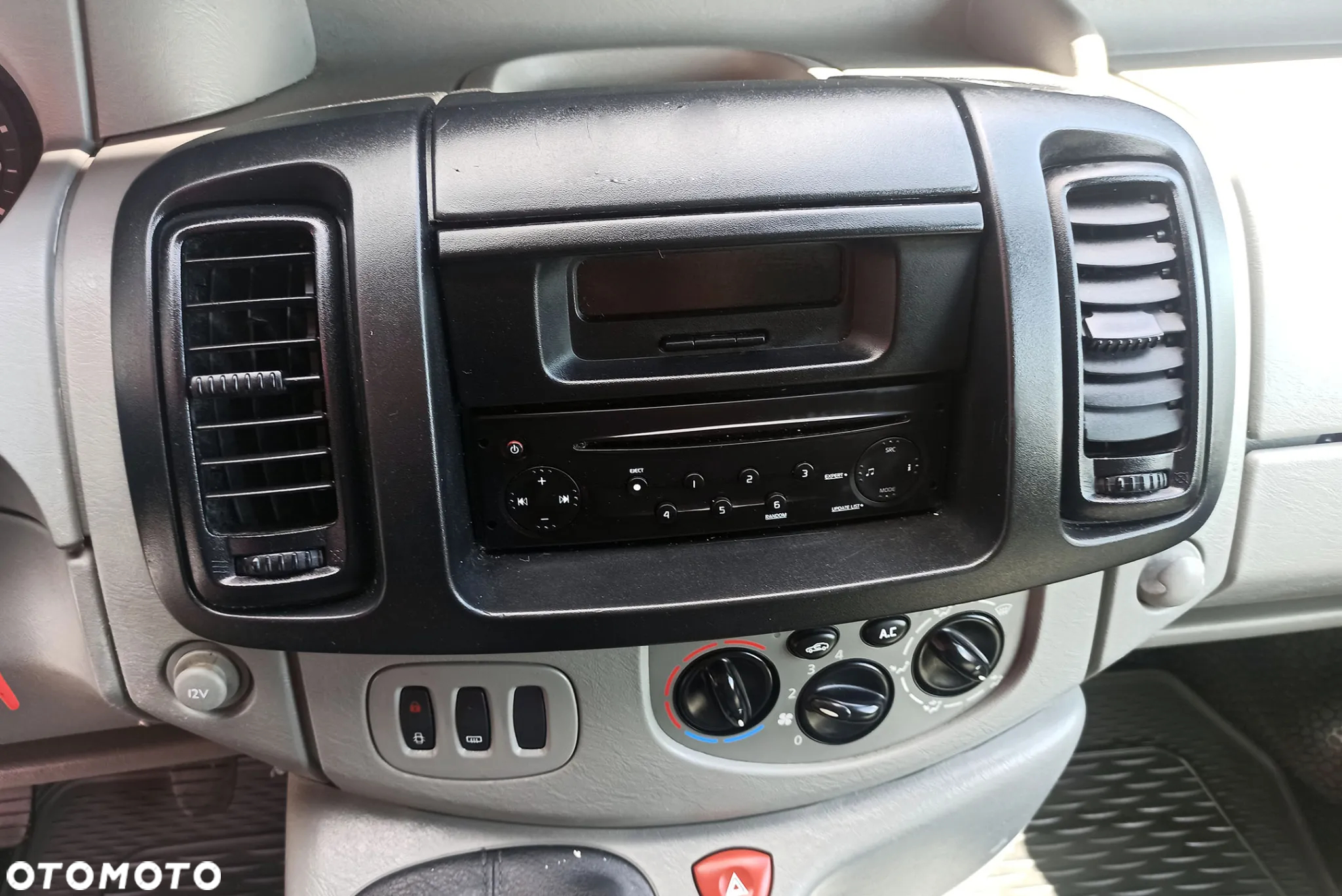 Nissan Primastar - 26