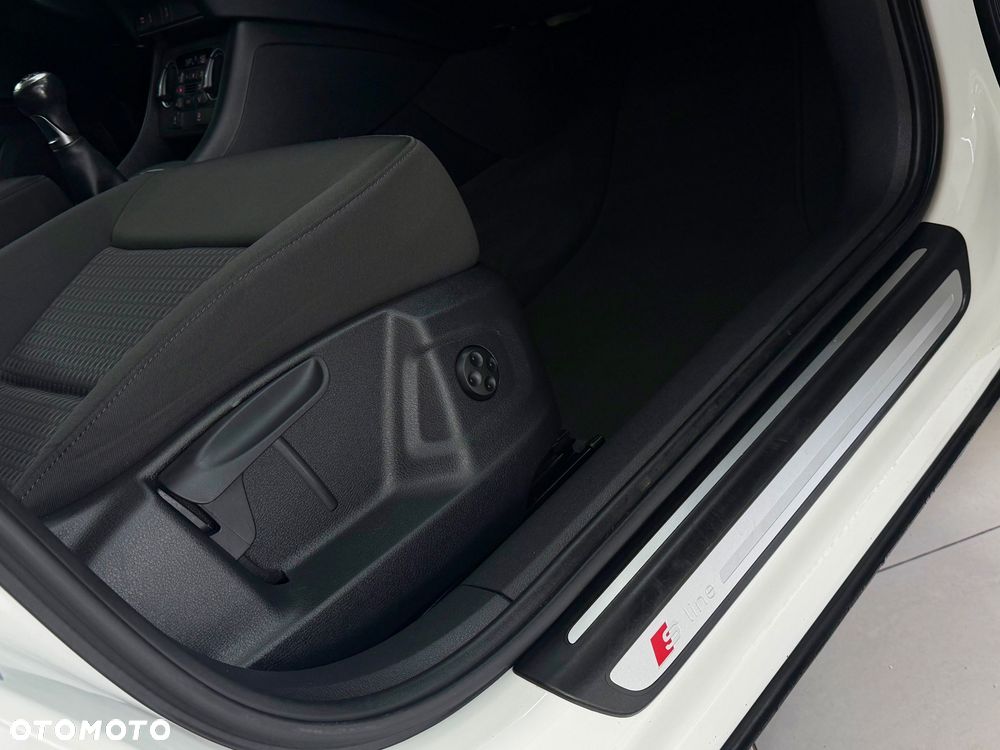 Audi Q3 2.0 TDI Sport - 24