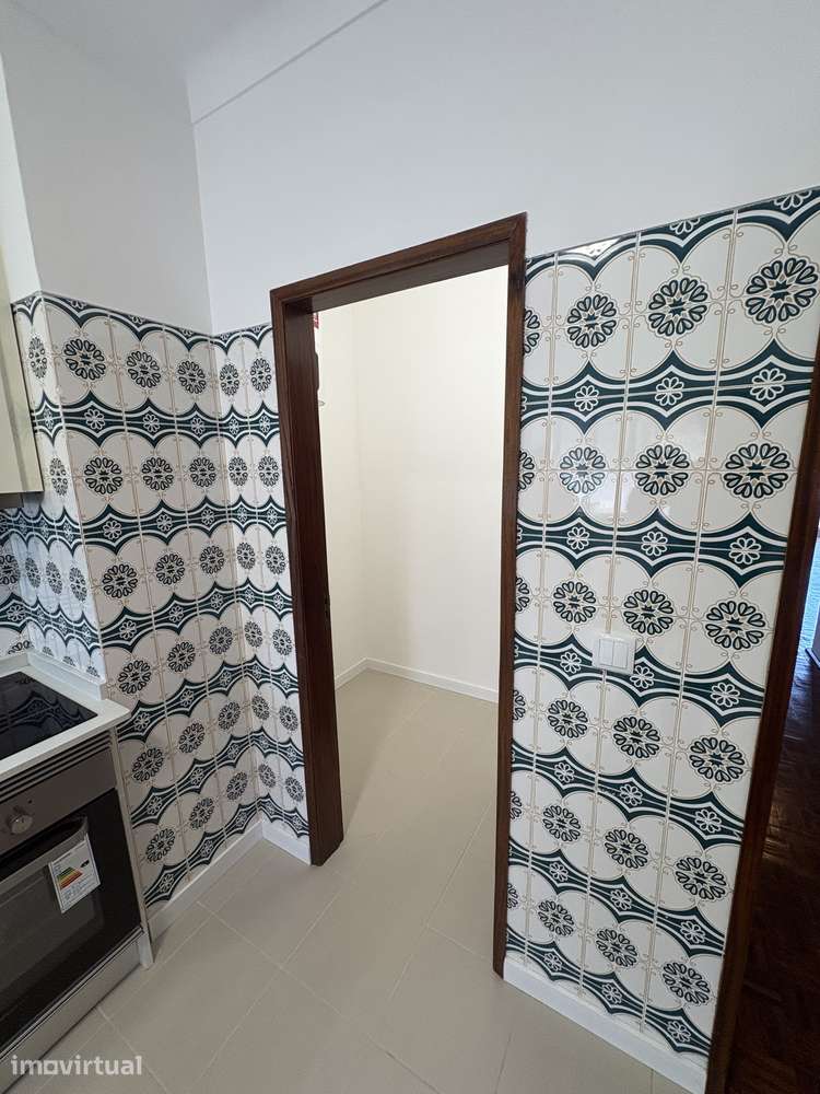 T2 no centro de Alcacer a estrear (remodelado) - Grande imagem: 4/15