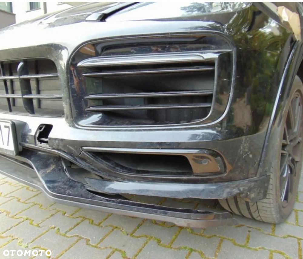 Porsche Cayenne Coupe - 4