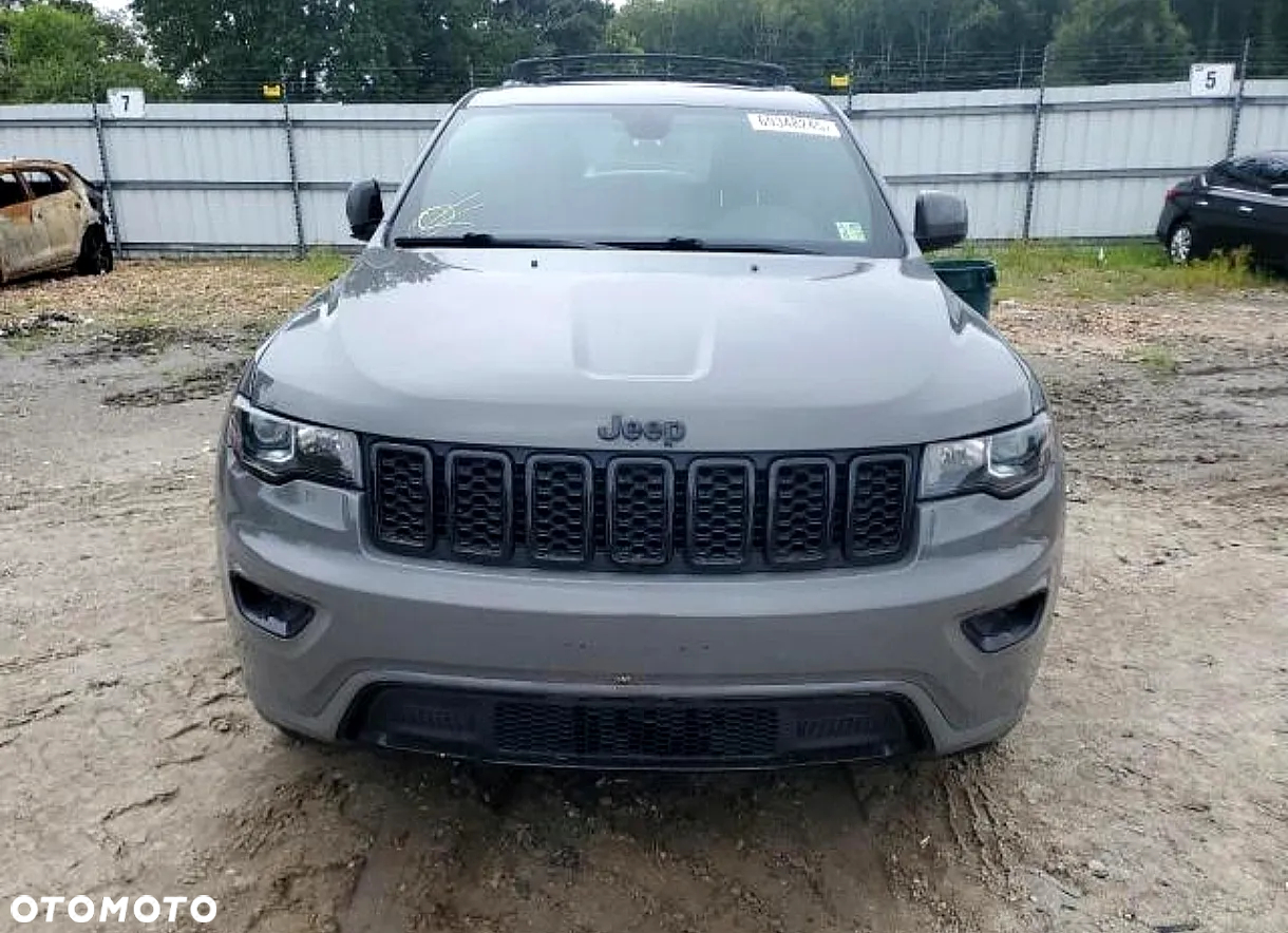 Jeep Grand Cherokee - 5