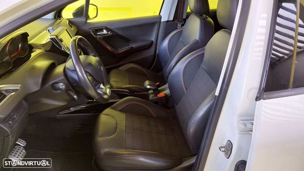 Peugeot 2008 1.2 PureTech GT Line EAT6 - 7