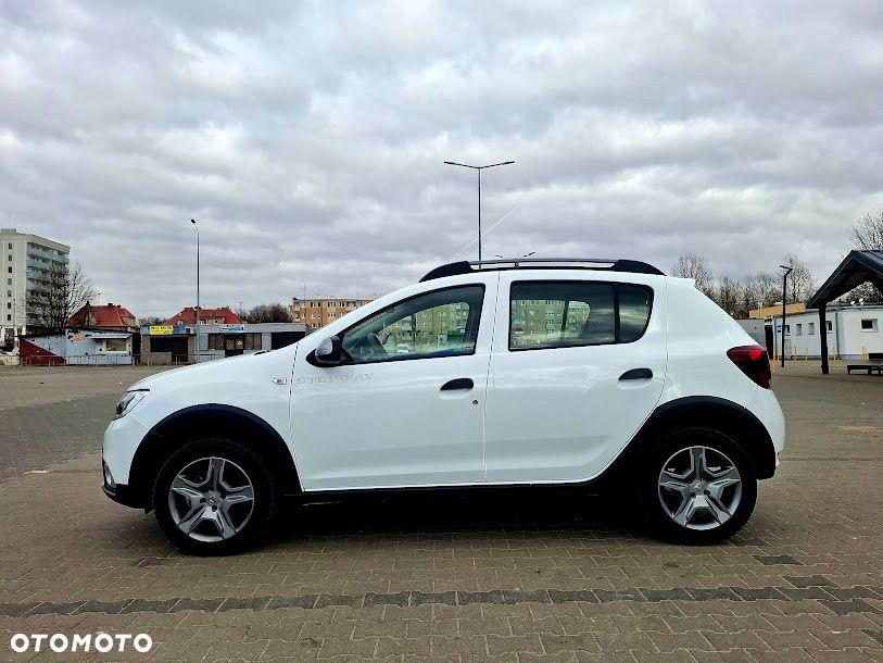 Dacia Sandero Stepway TCe 90 (S&S) Prestige - 8