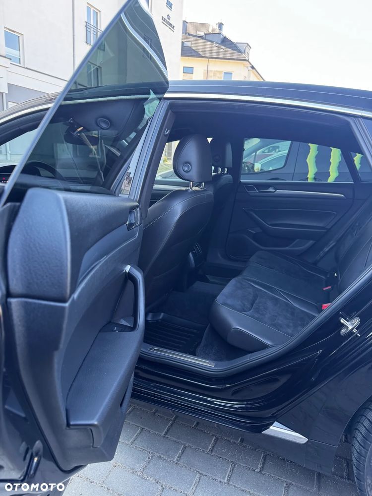 Volkswagen Arteon 2.0 TDI SCR R-Line DSG - 27