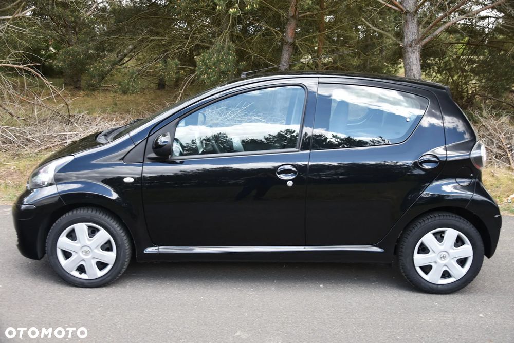 Toyota Aygo 1.0 VVT-i Luna EU5 - 13