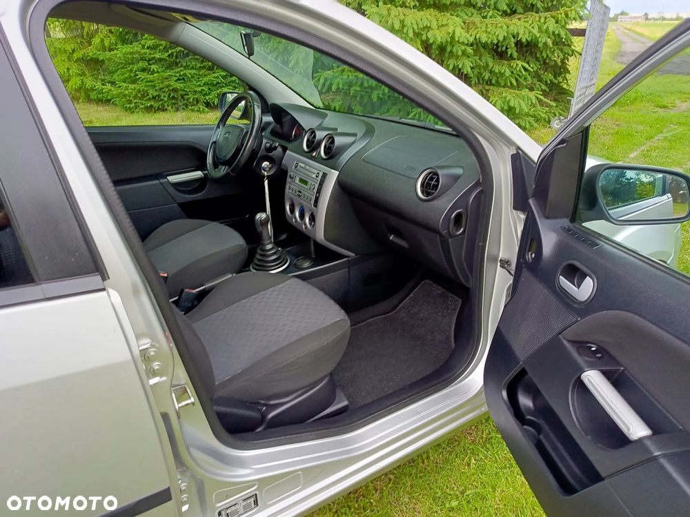 Ford Fiesta 1.4 Connection - 19