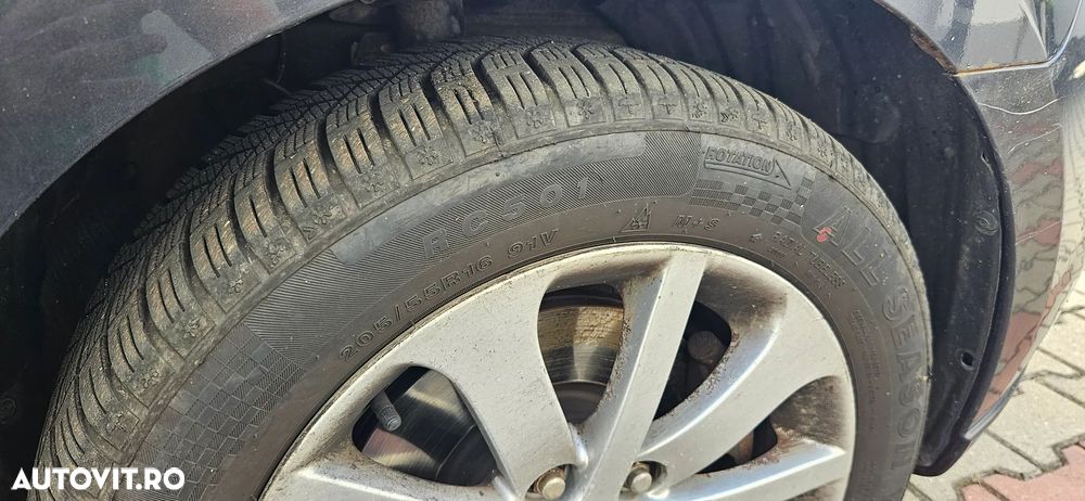 Mazda 5 2.0 CD DPF Comfort - 14