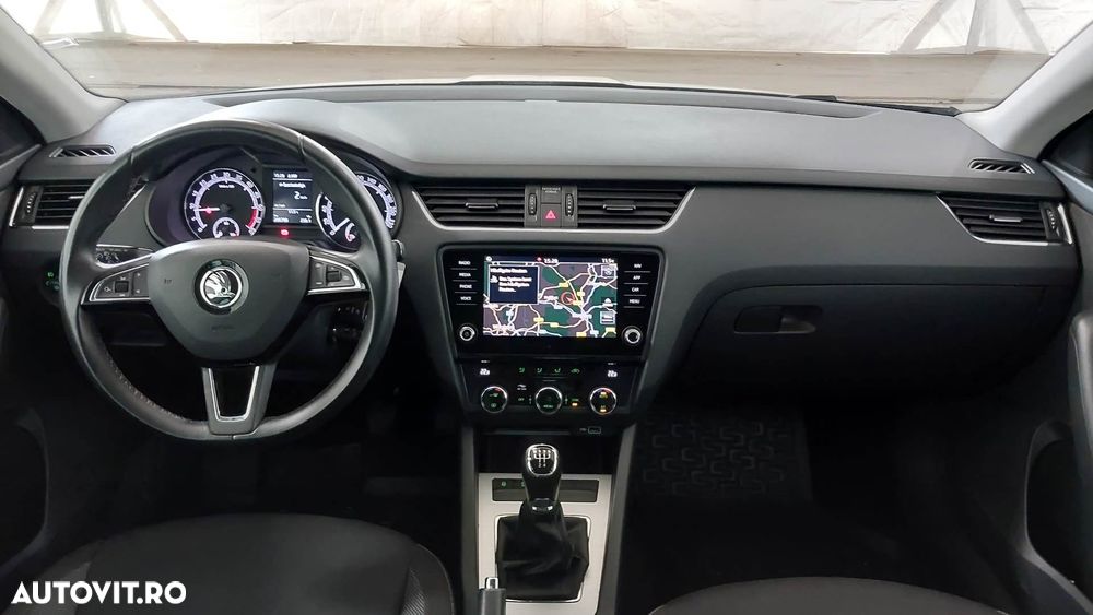 Skoda Octavia 1.6 TDI Ambition - 10
