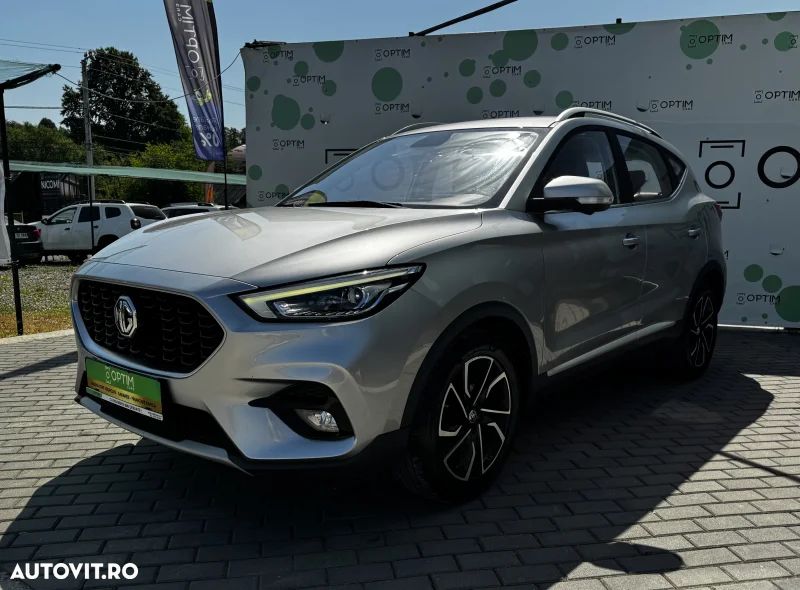 MG ZS 1.5 GSL 5MT Exclusive - 2