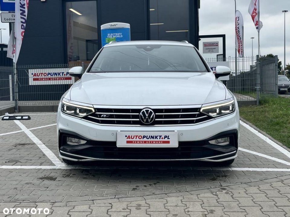 Volkswagen Passat - 2